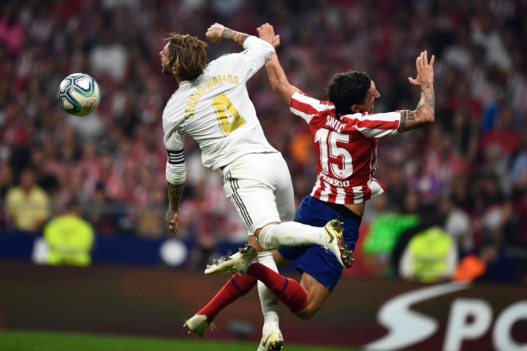 Real Madrid Malah Tolak Tawaran Bantuan Atletico